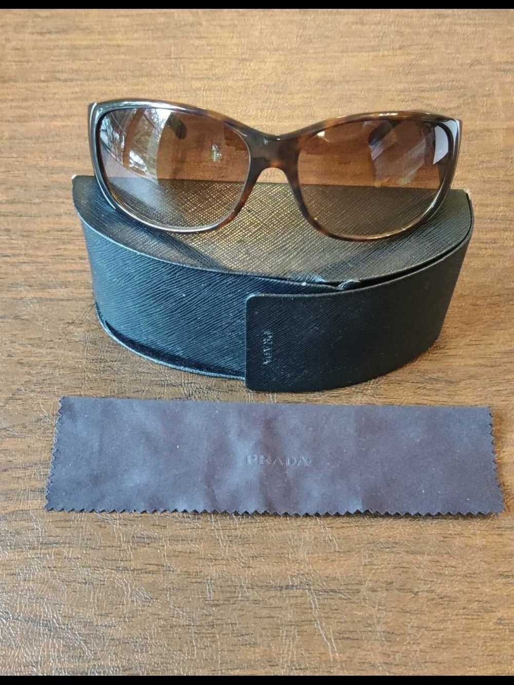 AUTHENTICATED 🤎 Prada Tortoiseshell Oversized Sunglasses + Case & COA
